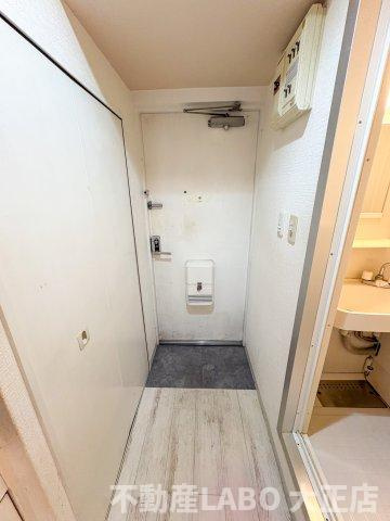 エリンデール桜川の玄関