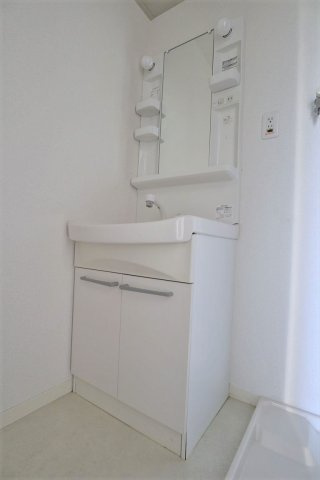 カーサ・ア・コルテ　Ⅰの洗面所