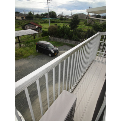 【バルコニー】 | エステートピア葉山B | 開放的で明るい空間を演出してくれるバルコニーです