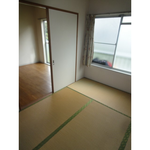 エステートピア葉山Bの和室|和室があると落ち着いた雰囲気になりますね