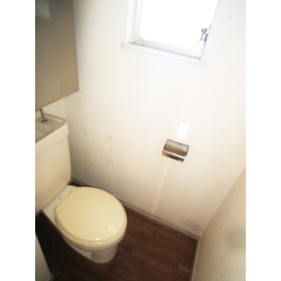 【トイレ】 | エステートピア葉山B | 清潔感のあるトイレです