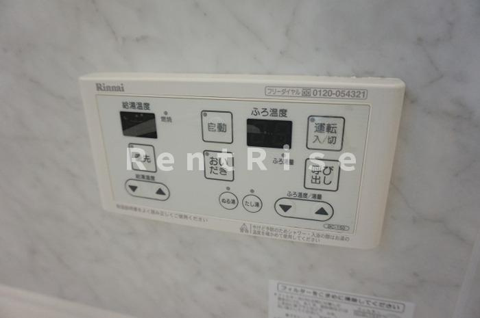 クライン シュロースの駐車場