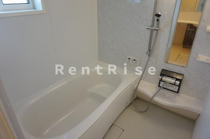 クライン シュロースの浴室