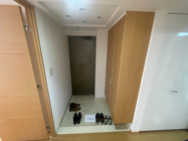 ステイツ豊中本町レジデンスの玄関|落ち着いた玄関です