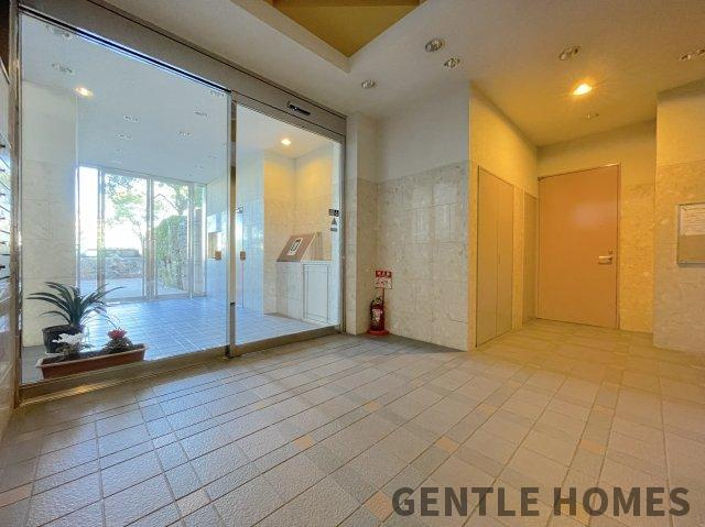 のむら西新アーバンステイツのエントランス