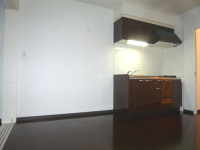 【居間・リビング】 | マリンズ淡路 | 明るくキレイなお部屋です