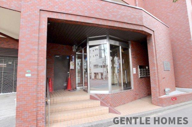 ライオンズマンション桜坂のエントランス