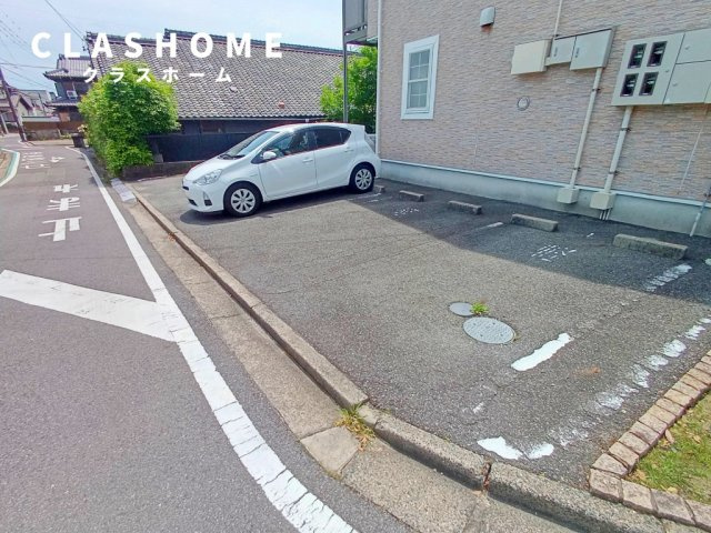 カーサ・フィオーレ　　刈谷市近郊の賃貸ならクラスホーム刈谷店の駐車場