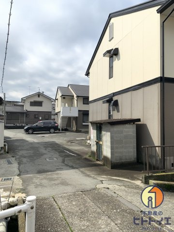 アーサハイツの駐車場