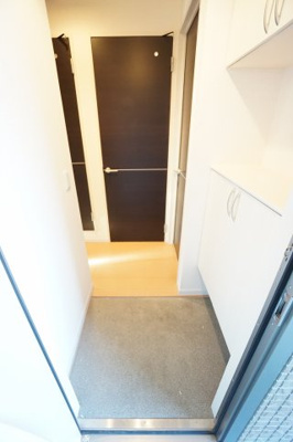 【玄関】 | ソル・グランデ | ※同物件、同タイプ、間取り反転のお部屋です