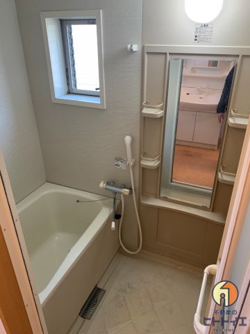 アソシエ弐番館の浴室|日々の疲れを癒すお風呂付です