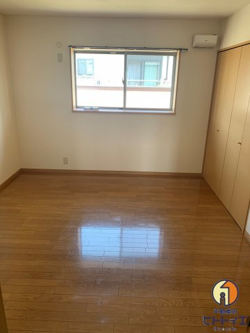 アソシエ弐番館の洋室|明るい洋室です