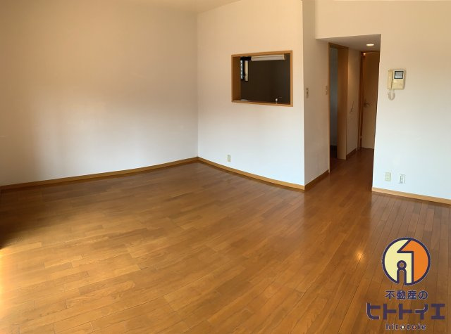 アソシエ弐番館の居間・リビング|居間です