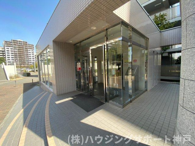 ラ・フォルテ西神中央1番館のエントランス