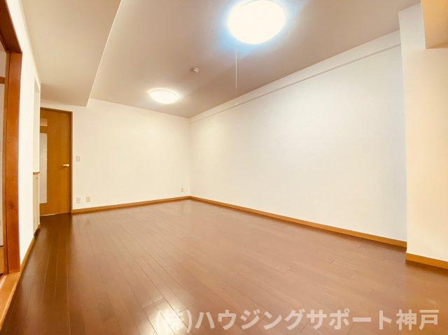 ラ・フォルテ西神中央1番館の居間・リビング