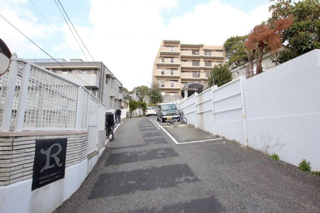 ロマネスク桜坂ルネッサンスのエントランス