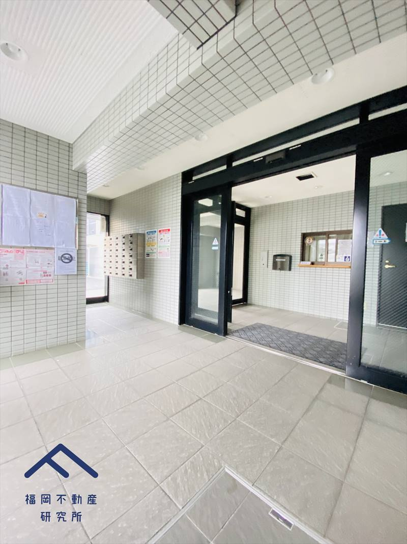  グラン・ドムール飯倉のエントランス