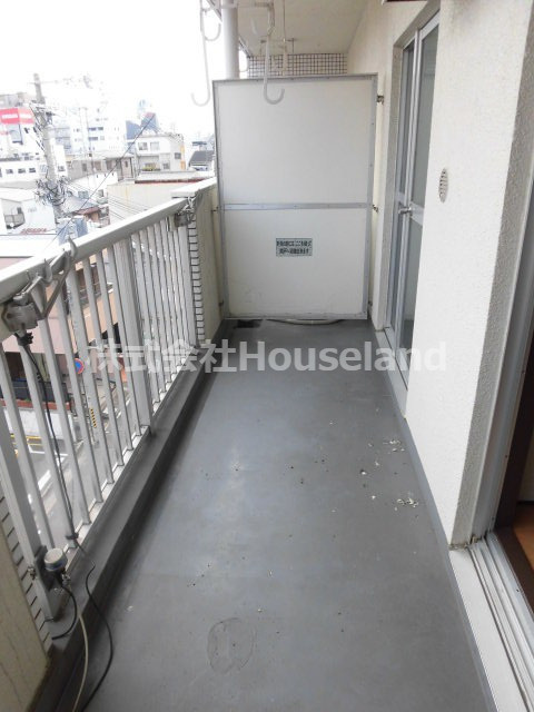 千ビルのバルコニー