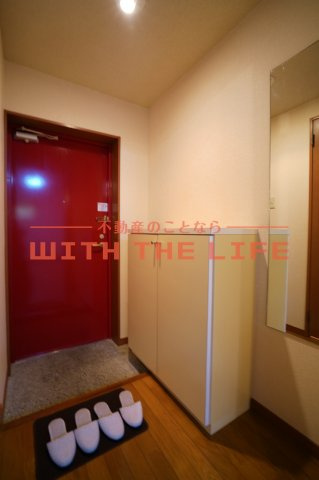 ロッヂングスオーク【キャッシュバック対象物件】の玄関|シンプルで使いやすい玄関です