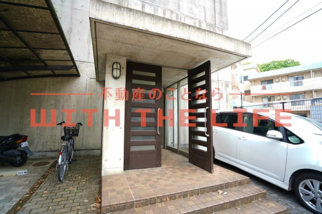 ロッヂングスオーク【キャッシュバック対象物件】の駐車場|駐車スペースもあります