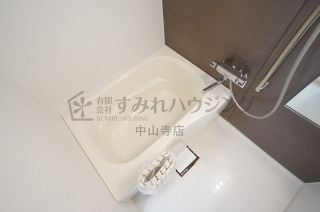 バーゴラウンドハイツの浴室