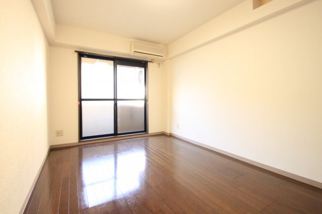 Ｊ’ｓコートマンダラ(近畿大学一人暮らし)の洋室