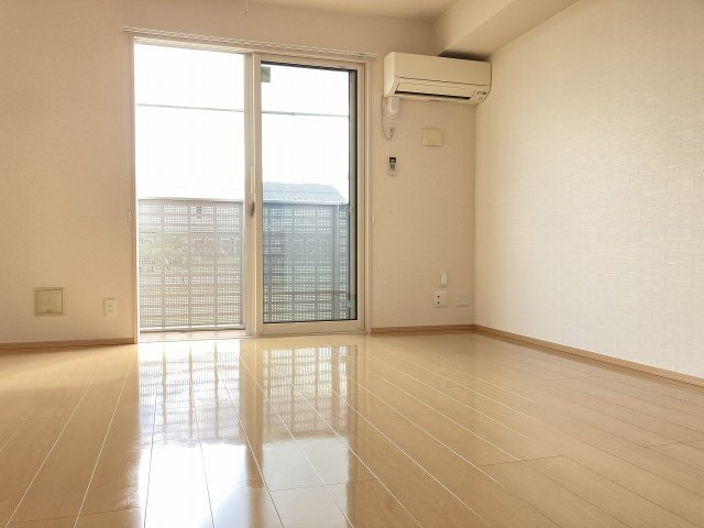 D-room﨔　B棟の居間・リビング