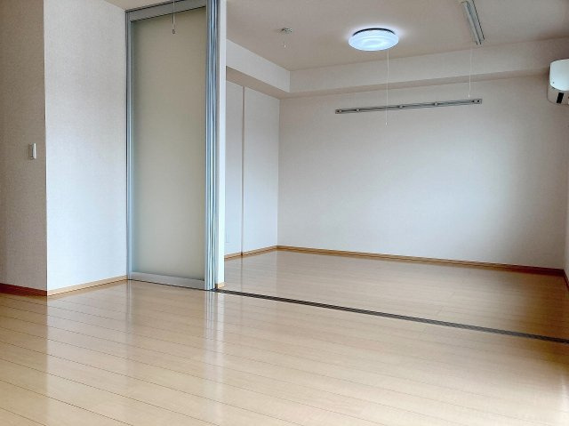 D-room﨔　B棟の居間・リビング