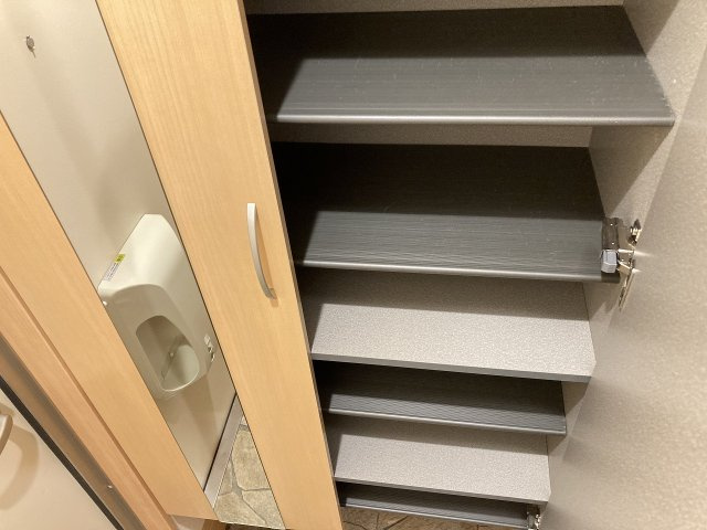 D-room﨔　B棟の玄関