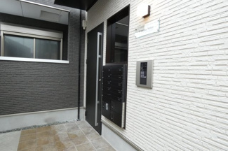 【エントランス】