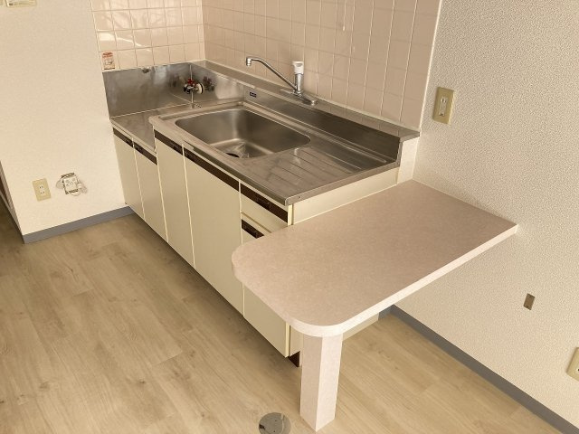 ファミーユ中桜田のキッチン