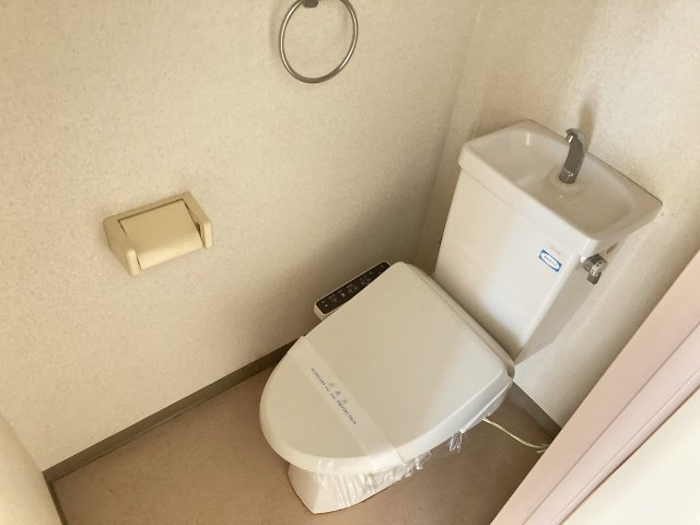 ファミーユ中桜田のトイレ