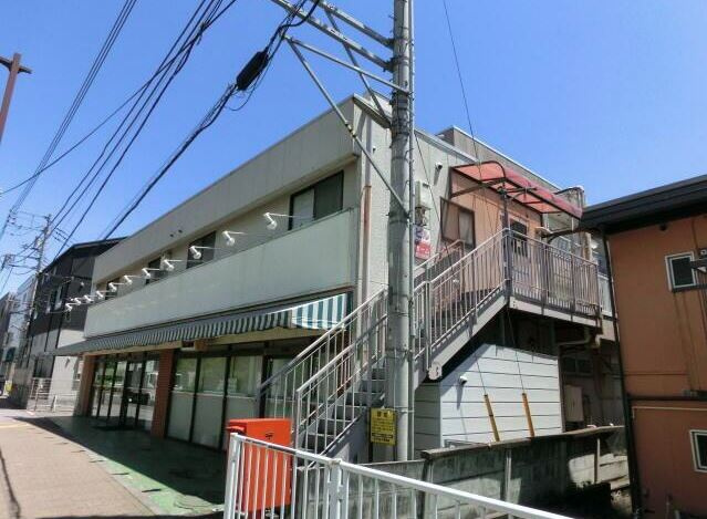SVSビルのエントランス
