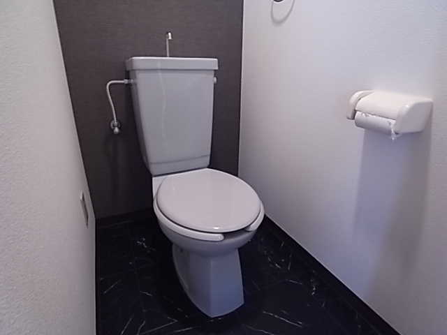 ベルトピア塩屋Iのトイレ
