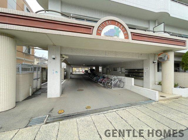 アムール飯倉のエントランス