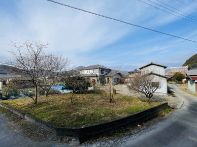 【外観】 | 地続き農地　たつの市新宮町下野  | 外はこのようになっています
