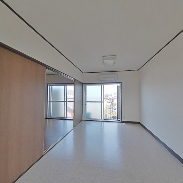 オークラパークマンションの居間・リビング