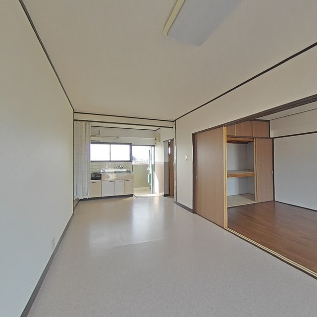 オークラパークマンションの居間・リビング