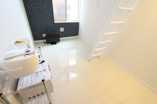 ユナイト石川町ジョルジーニョの洋室|※同タイプ参考写真になります。