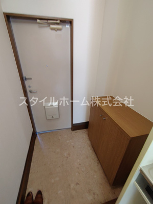 【玄関】 | グランデージSｕｚｕｒａｎ | 別部屋写真です。