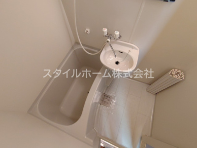 【浴室】 | グランデージSｕｚｕｒａｎ | 別部屋写真です。