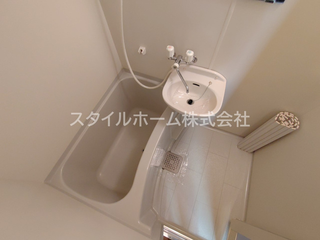 【浴室】 | グランデージSｕｚｕｒａｎ | 別部屋写真です。