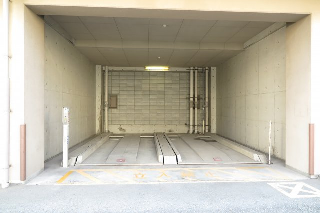 パレジュンの駐車場