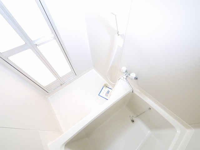 アルカディアＡ・Ｂの浴室