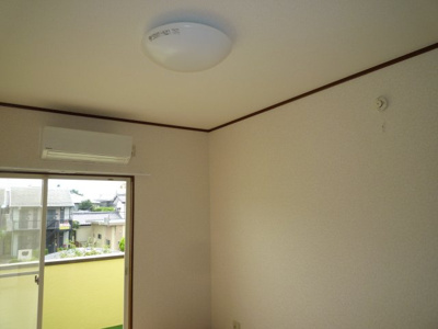【設備】 | パインハイツ | 照明・火災報知器付き