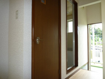 【内装】 | パインハイツ | 内装は落ち着いています