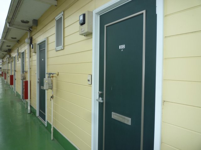 【玄関】 | パインハイツ | 明るい玄関です