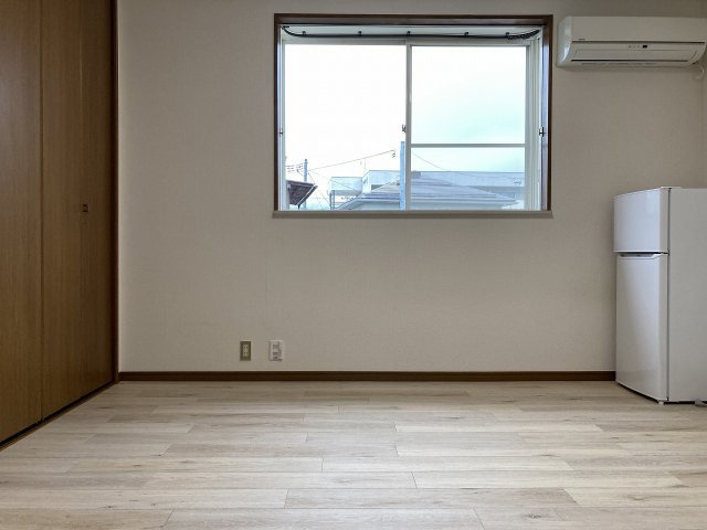 ハイツやまびこＤの洋室