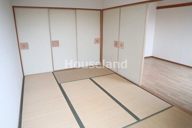 プレジール鳴神の和室