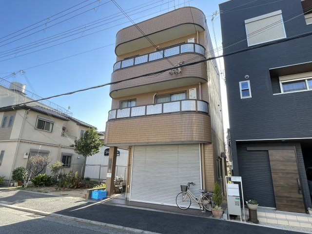 西宮市鳴尾町４丁目の賃貸マンションの外観